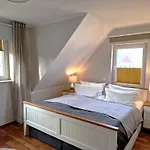 5 Min Zum Fleesensee, Sauna, Eingezaeunter Garten, Hunde Willkommen * Göhren-Lebbin