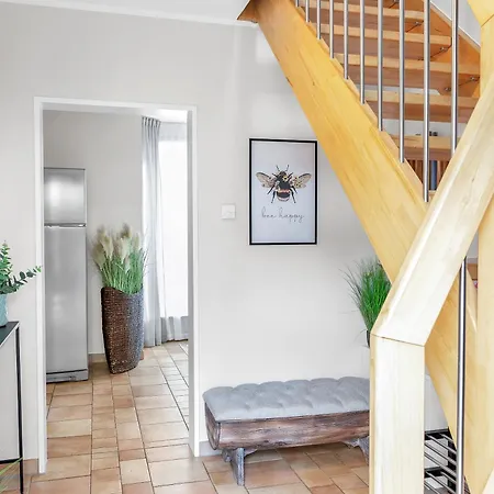 Ruhiges Ferienhaus Am Fleesensee Mit Privatem Garten & Sauna בית נופש