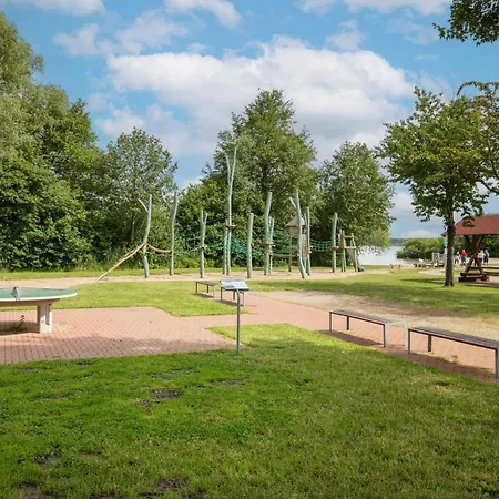 Ruhiges Ferienhaus Am Fleesensee Mit Privatem Garten & Sauna *