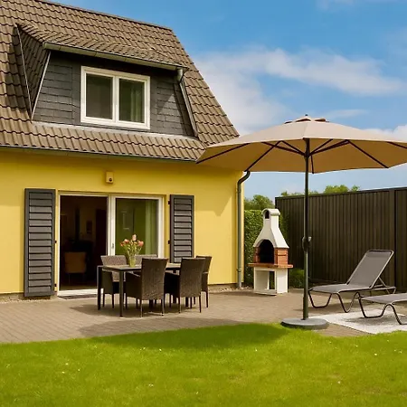 בית נופש Ruhiges Ferienhaus Am Fleesensee Mit Privatem Garten & Sauna *