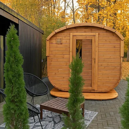 Ferienhaus Seerose - Sauna, Eingezaeunter Garten, Hunde, 3 Min Zum See Göhren-Lebbin