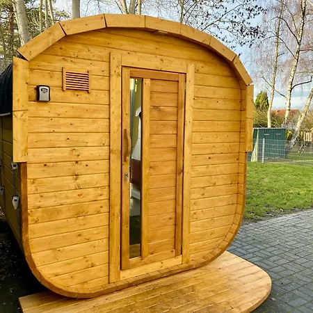 Ferienhaus Seerose - Private Sauna, Eingezaeunter Garten & Hunde Willkommen - See 3 Min *