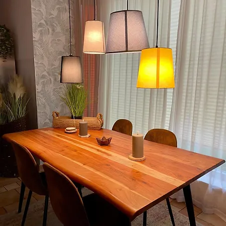Ferienhaus Seerose - Private Sauna, Eingezaeunter Garten & Hunde Willkommen - See 3 Min بيت للعطل *
