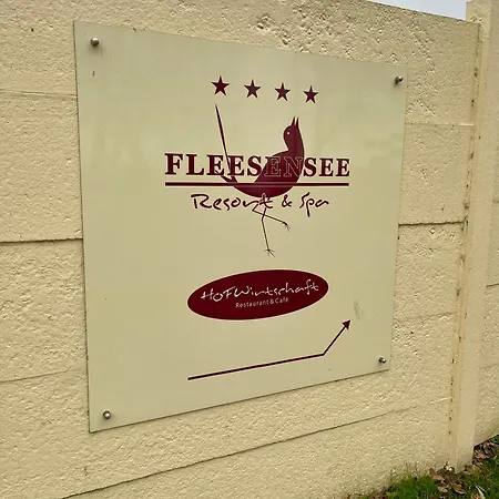 Ferienhaus Seerose - Private Sauna, Eingezaeunter Garten & Hunde Willkommen - See 3 Min بيت للعطل *