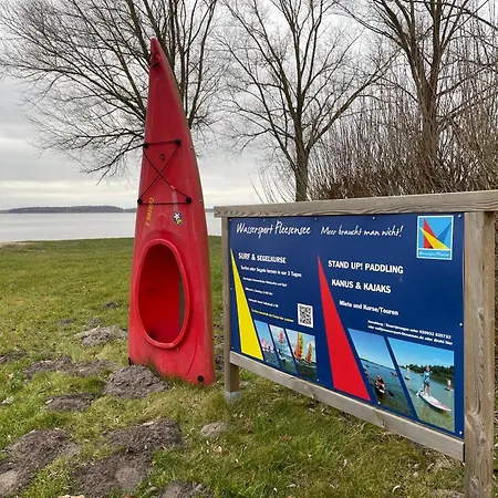 Ferienhaus Seerose - Private Sauna, Eingezaeunter Garten & Hunde Willkommen - See 3 Min *
