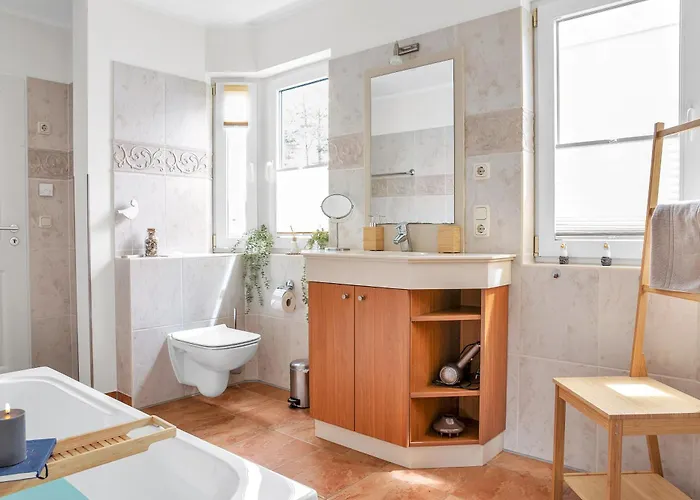 Ferienhaus Fleesensee - 5 Min zum See - Sauna - eingezäunter Garten - Hunde willkommen