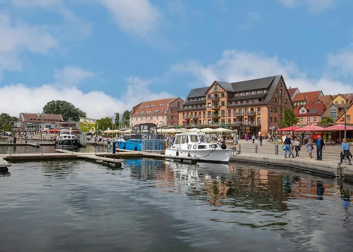 Feriehus Fleesensee - 5 Min Zum See - Sauna - Eingezaeunter Garten - Hunde Willkommen *