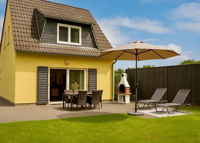 Ferienhaus Fleesensee - 5 Min zum See - Sauna - eingezäunter Garten - Hunde willkommen *
