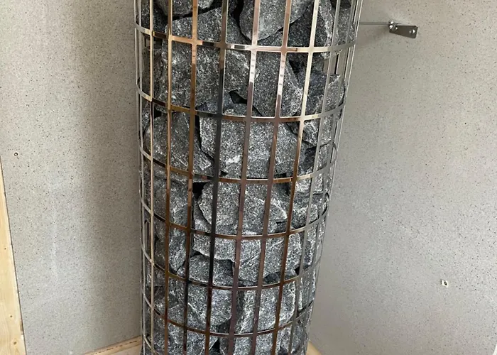 Fleesensee - 5 Min Zum See - Sauna - Eingezaeunter Garten - Hunde Willkommen *