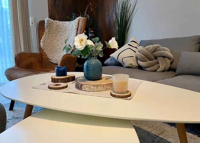 Fleesensee - 5 Min Zum See - Sauna - Eingezaeunter Garten - Hunde Willkommen